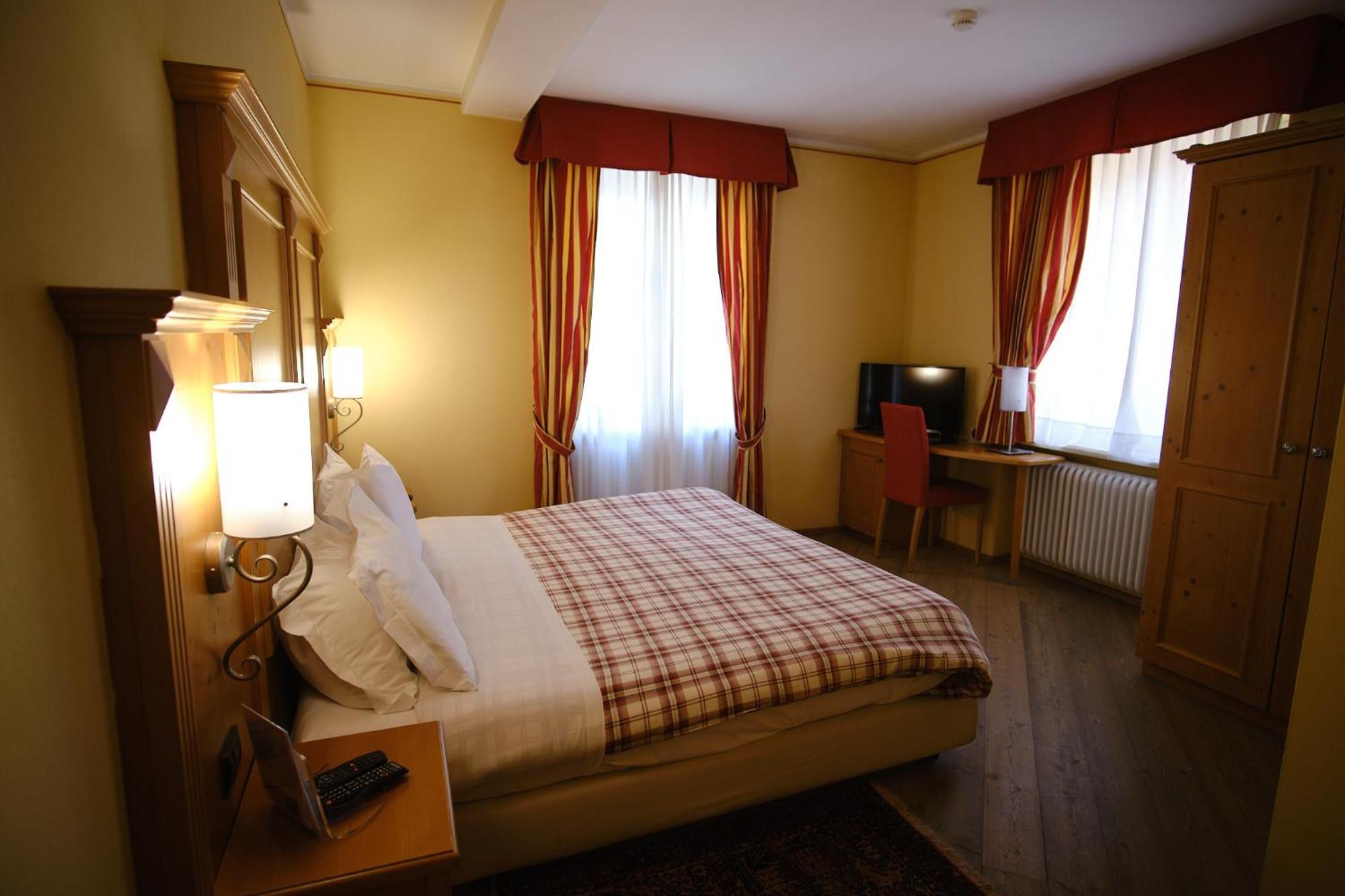 Hotel Bes & Spa クラヴィエーレ エクステリア 写真