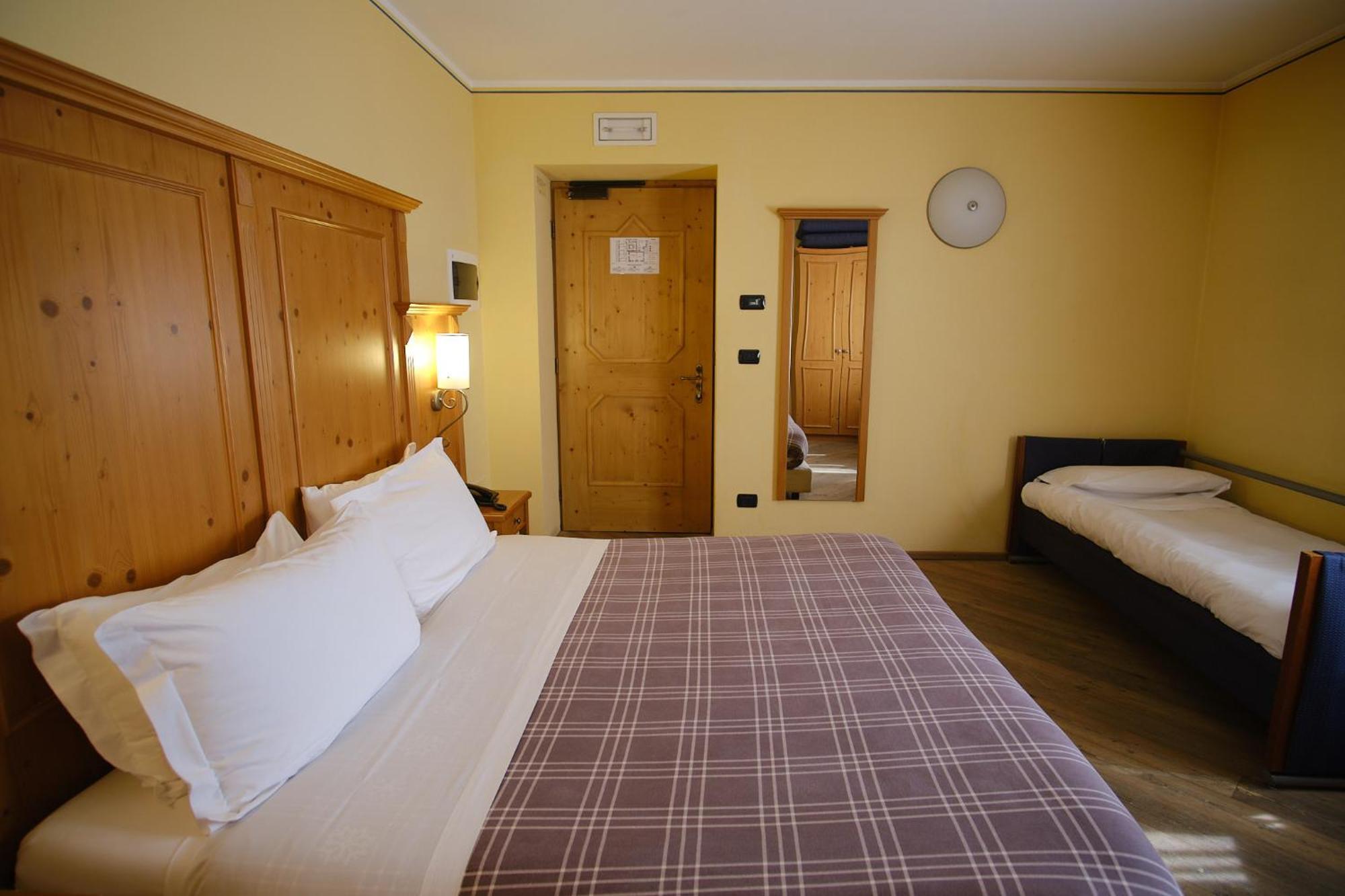 Hotel Bes & Spa クラヴィエーレ エクステリア 写真